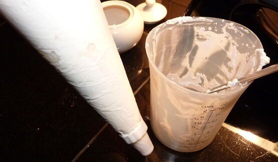 десерт из сорбета и меренгов