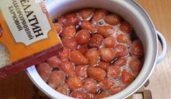 клубничное желе