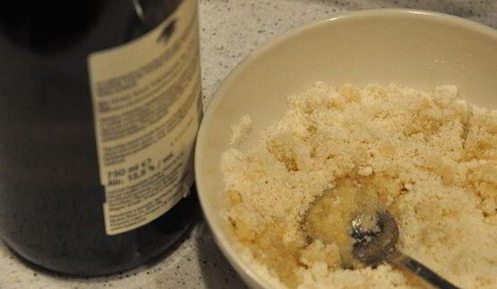 конфетки с миндально-винной начинкой и кленовым сиропом