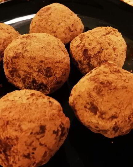 Рецепт конфет из банана, грецкого ореха и кураги