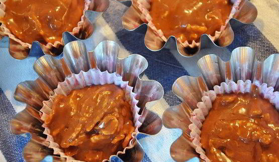 конфеты из шоколадных батончиков c кукурузными хлопьями