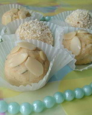 Конфеты с белым шоколадом и миндалем