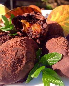 Шоколадные конфеты с черносливом