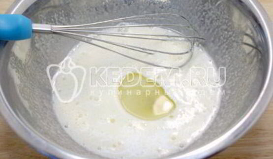 бисквитный рулет с клубничным кремом