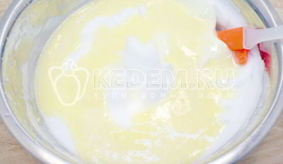 бисквитный рулет с кремом новогодний салют