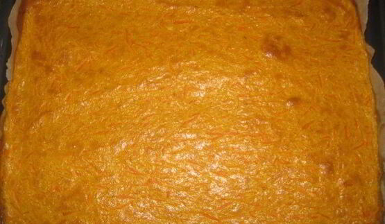 морковные рулетики с творожным кремом