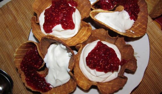 вафельные корзинки с творожно-сливочным кремом