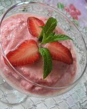 Клубничное мороженое