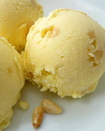 Рецепт лавандового мороженого с медовыми кедровыми орешками