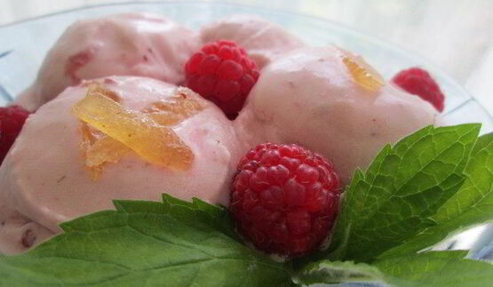 малиново-имбирный сорбет и мороженое