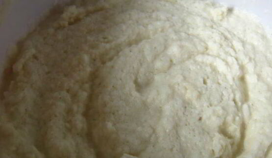 мороженое из зеленого чая с мятой и корицей