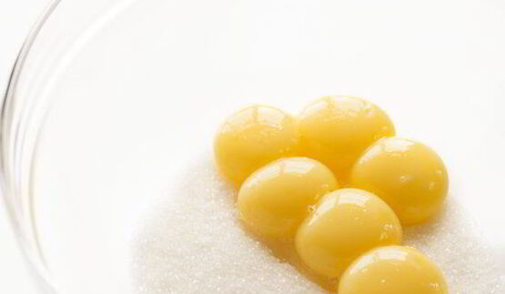 мороженое с черной смородиной