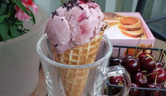 вишневое мороженое