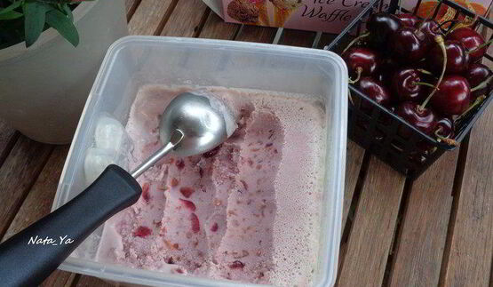 вишневое мороженое