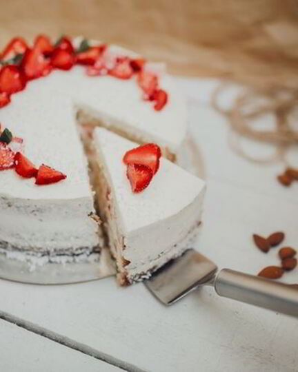 Рецепт бисквита с клубничным муссом