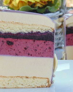 Фиалковый торт-мусс с черникой Весна в Тулузе