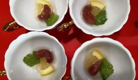 мусс из тунца и рикотты с чипсами из тортильи