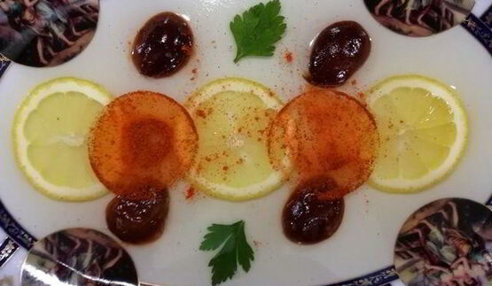 мусс из тунца и рикотты с чипсами из тортильи