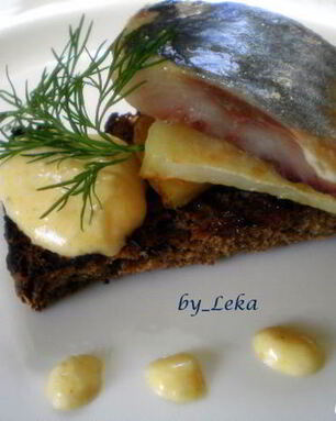 Сельдь с картофелем и муссом из хрена