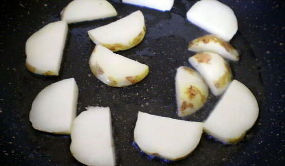 сельдь с картофелем и муссом из хрена