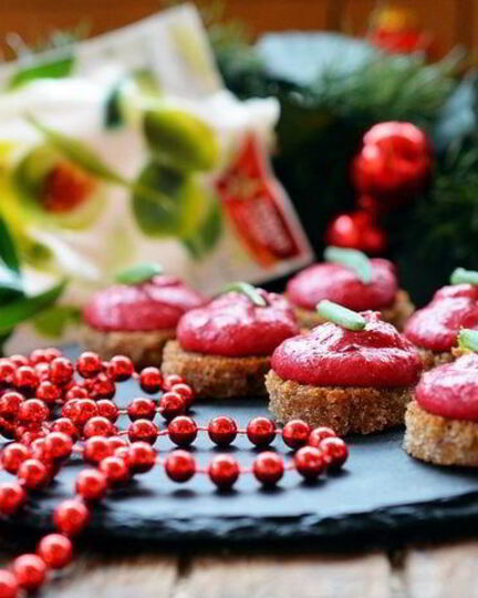 Рецепт селедочного мусса на хрустящих тостах