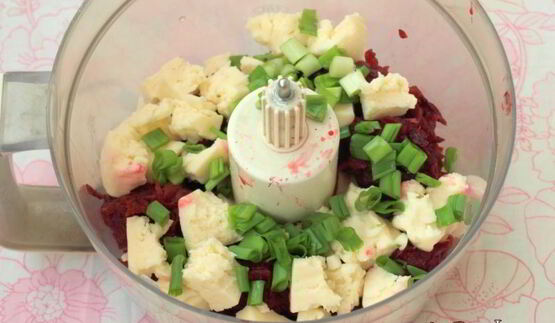 свекольный мусс с брынзой