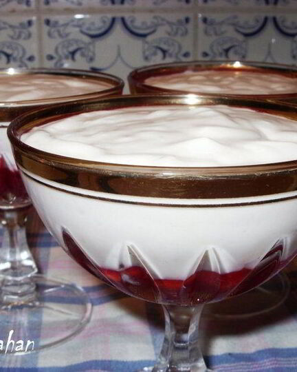 Рецепт творожного мусса неженка с протертой малиной