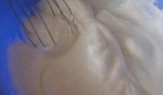 воздушный мусс из черной смородины