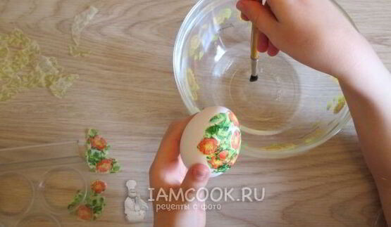 декупаж пасхальных яиц