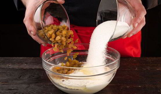 пасхальный кулич с лимонной глазурью