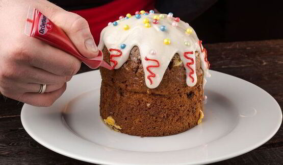 пасхальный кулич с лимонной глазурью