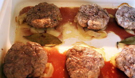 шайбы под йогуртом, запеченные в духовке