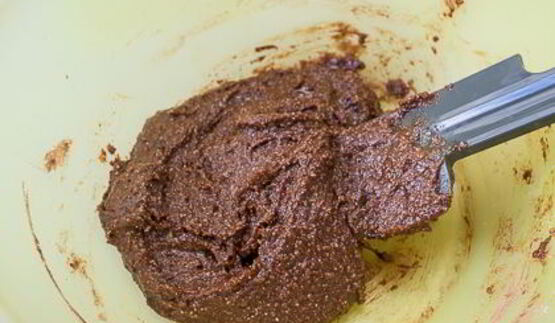 шоколадные макарон с ромовым ганашем