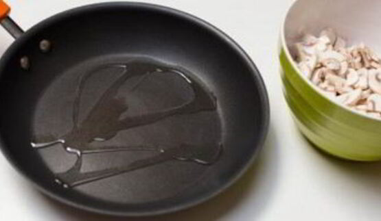 суфле из кабачков под грибным соусом