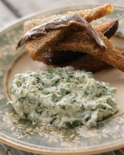 Рецепт творога с зеленью и чесноком