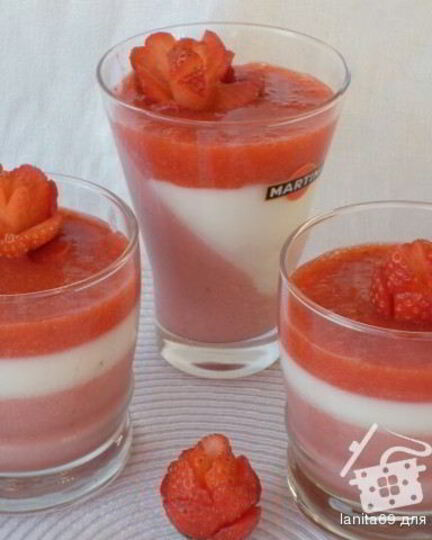 Рецепт желе на кокосовом молоке с клубникой