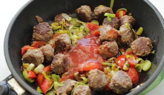 булгур с фрикадельками