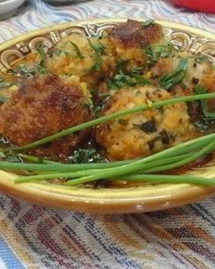 Фрикадельки по-мароккански в томатном соусе