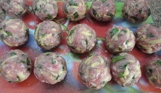 фрикадельки по-мароккански в томатном соусе