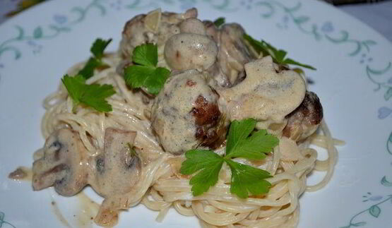 фрикадельки по-строгановски