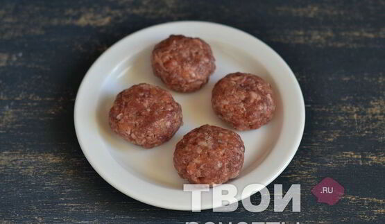 фрикадельки с яблоками