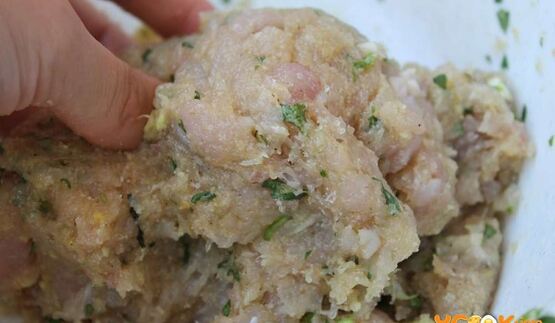 куриные фрикадельки в духовке с соусом