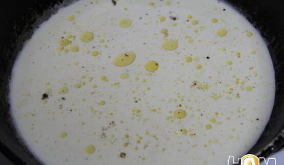 куриные фрикадельки в сырно-сливочном соусе