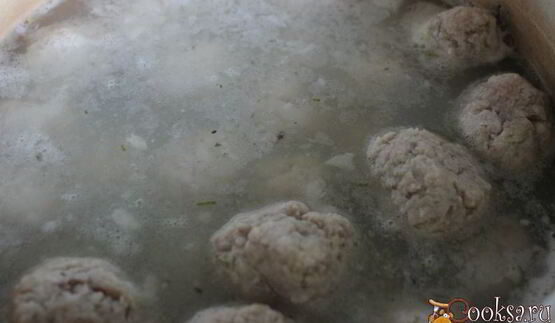 мясные фрикадельки в сметанно-томатном соусе