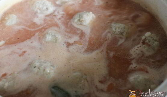 мясные фрикадельки в сметанно-томатном соусе