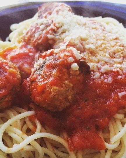 Рецепт спагетти с фрикадельками в томатном соусе