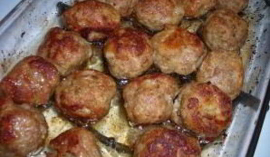 спагетти с фрикадельками в томатном соусе