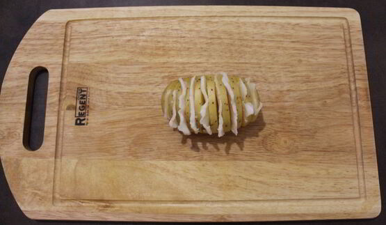 картофель гармошкой с салом