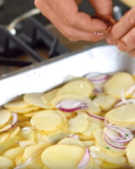 Рецепт картофеля с луком