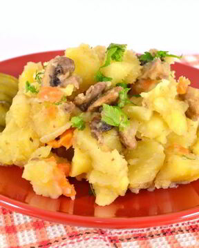 Картофель с шампиньонами в мультиварке